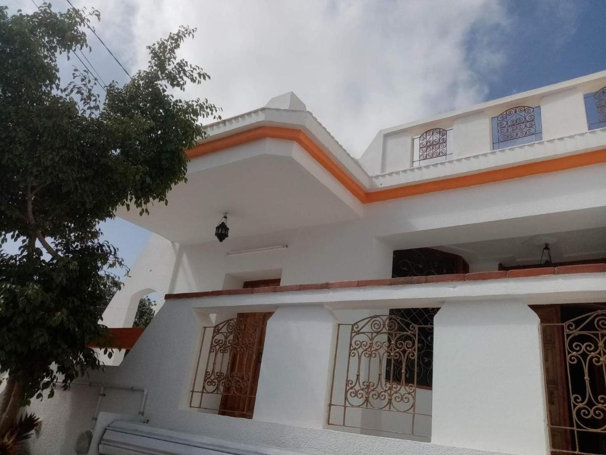 Villa Luxueuse Meublee صفاقس‎ المظهر الخارجي الصورة